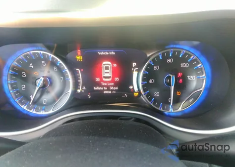 2023 Chrysler Pacifica Touring L z USA, uszkodzony, nr VIN 2C4RC1BG0PR603285